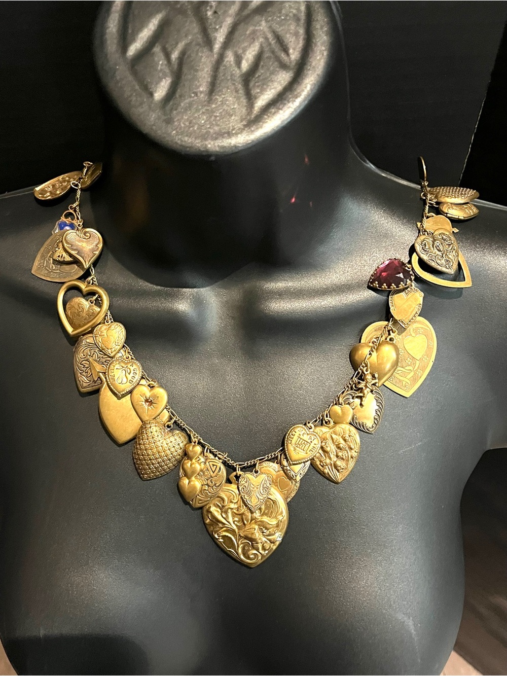 Pididdly Links Vintage Brass Tone Heart Charms & Lockets Necklace - Kingston N.Y